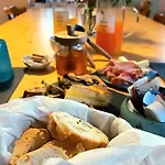 La Casa Del Poeta Dervio