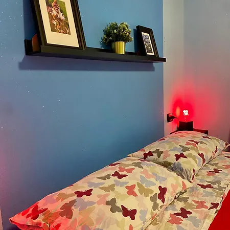 La Casa Del Poeta לינה וארוחת בוקר 3*