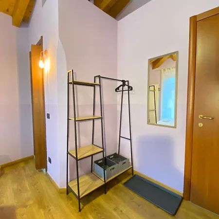 לינה וארוחת בוקר La Casa Del Poeta 3*
